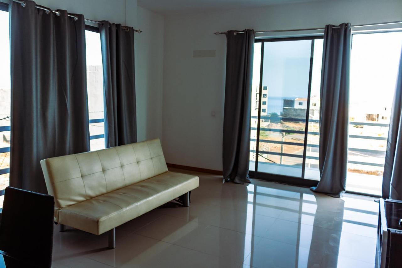 Beautiful And Brand New 2 Bedrooms Apartment/ Magnifico E Novo Apartamento T2 Praia Exterior foto