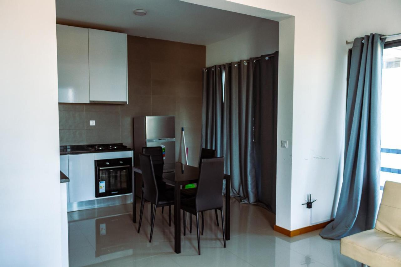 Beautiful And Brand New 2 Bedrooms Apartment/ Magnifico E Novo Apartamento T2 Praia Exterior foto