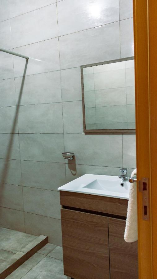 Beautiful And Brand New 2 Bedrooms Apartment/ Magnifico E Novo Apartamento T2 Praia Exterior foto